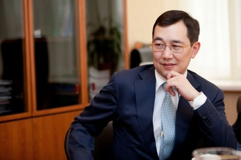 Кроме Айсена Николаев еще никто официально не заявил о своей кандидатуре на пост мэра.