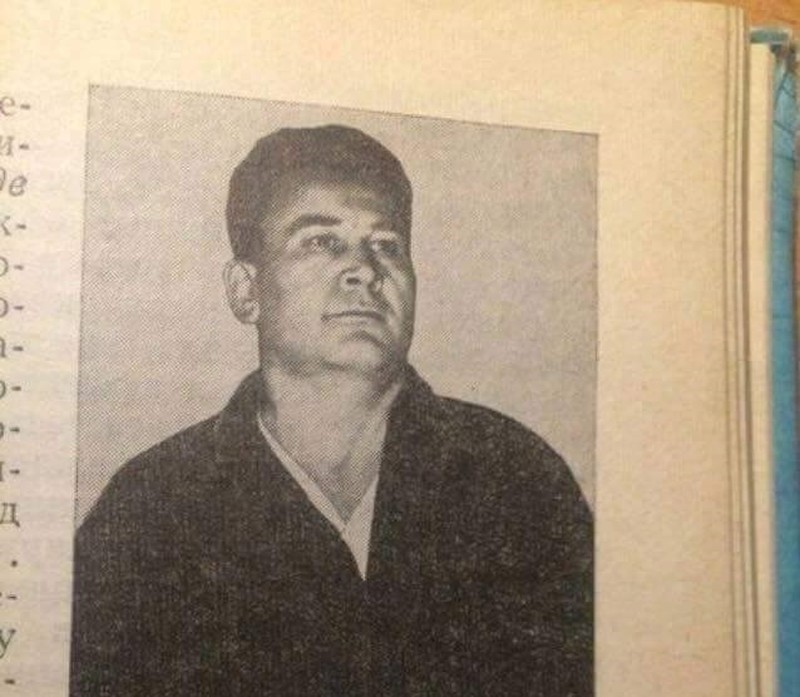 Вроде обычный человек, а у него шизофрения с манией величия!