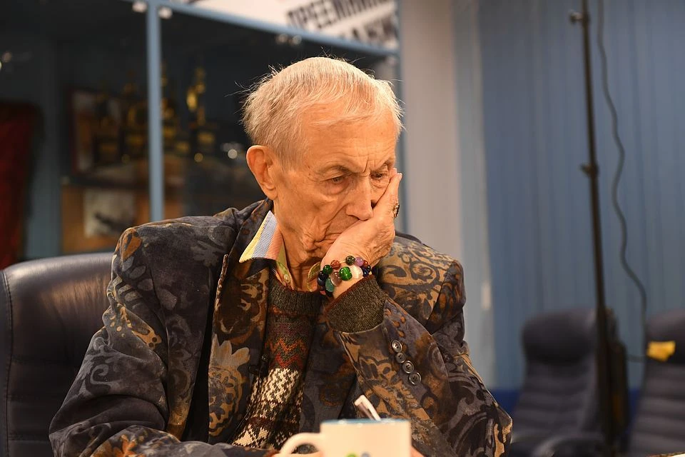 Евгений Евтушенко ушел из жизни на 85-м году.