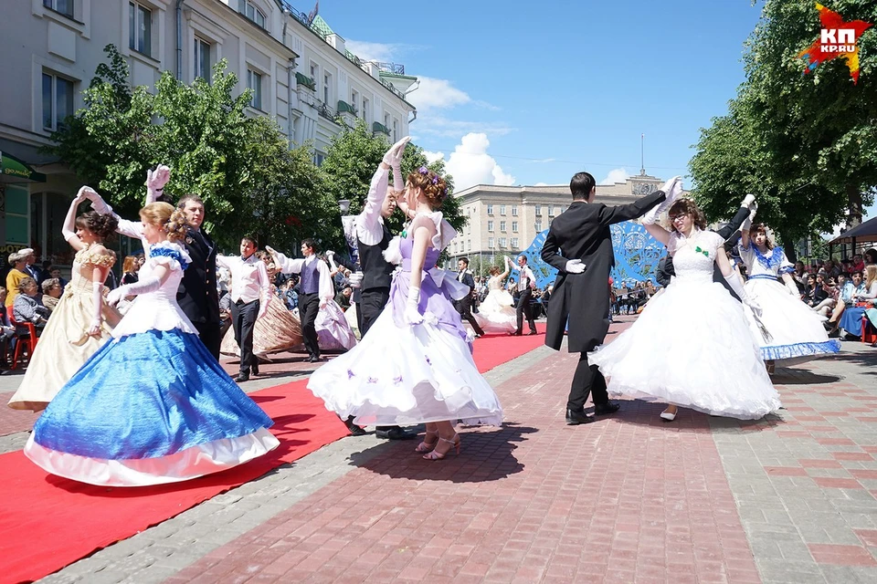 Орел стал центром фестиваля "Мода на русское"