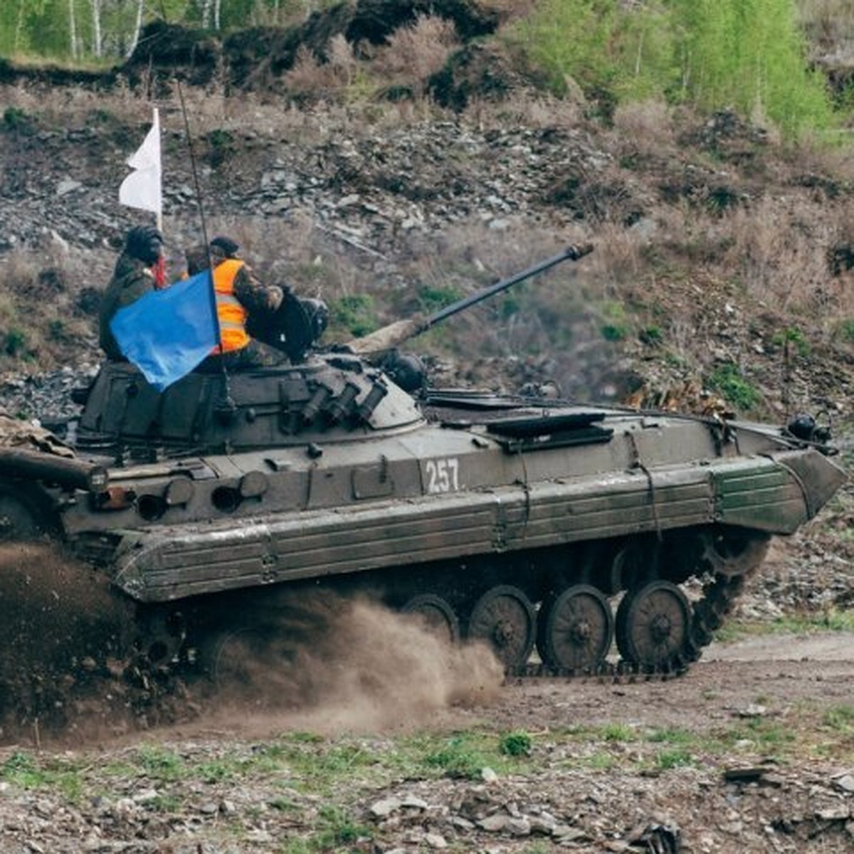 На полигоне Юргинской мотострелковой бригады прошли крупнейшие в Кузбассе  страйкбольные игры - KP.RU