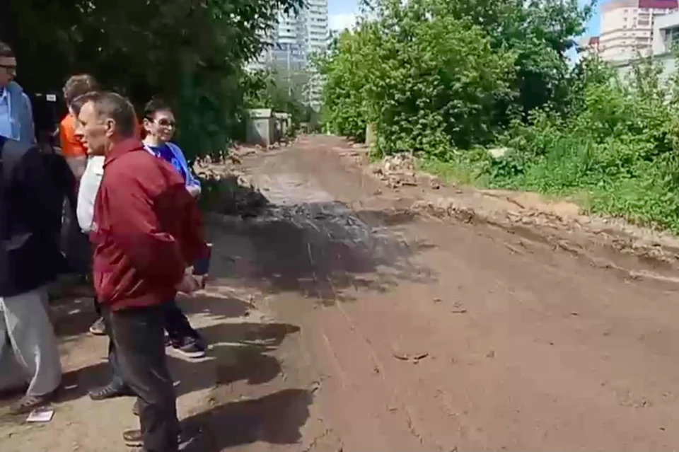 Жителей Самарской области уже несколько лет волнуют городские дороги. Вопросы о них звучат почти на каждой «Прямой линии»