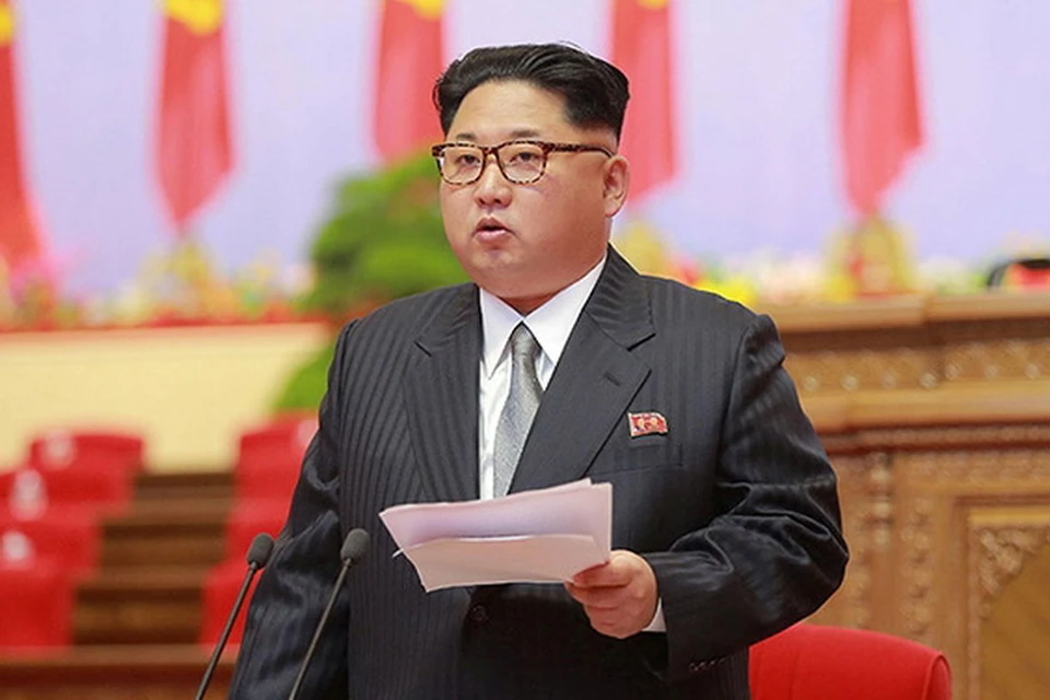 Ким Чен Ын, высший руководитель, лидер партии, армии и народа КНДР.