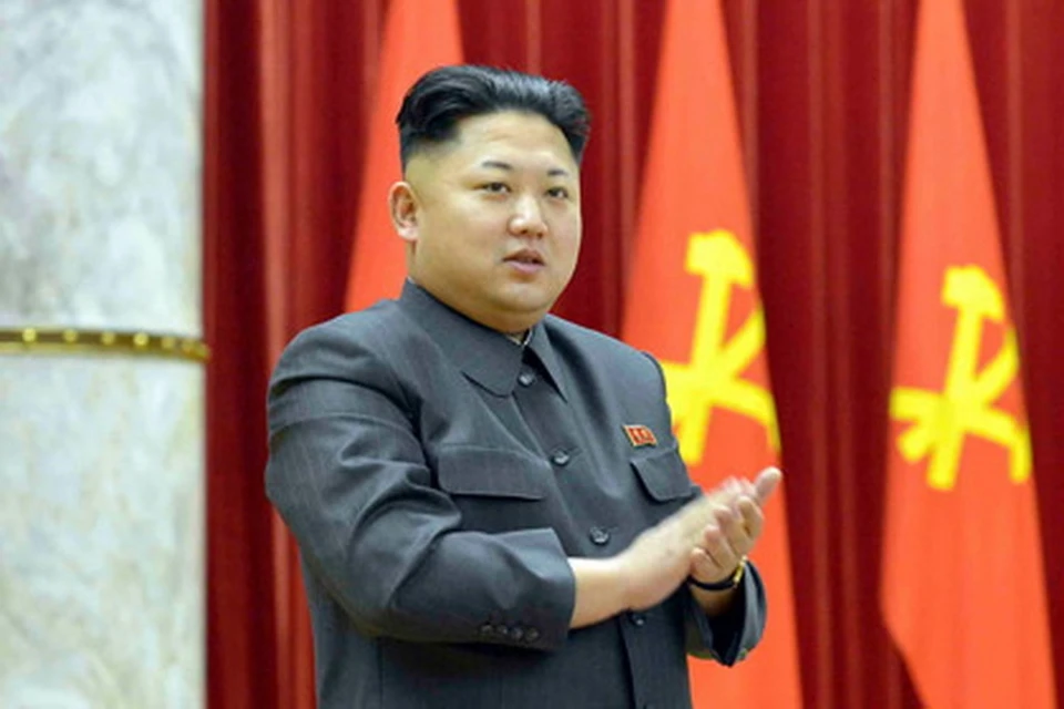 Ким Чен Ын, высший руководитель, лидер партии, армии и народа КНДР.