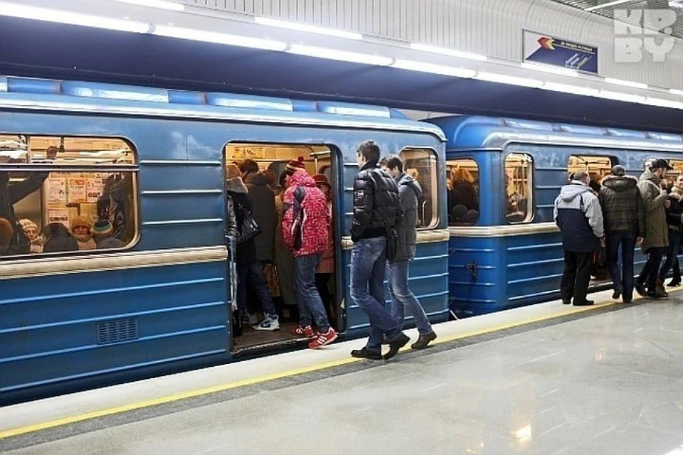 ЧП произошло на станции метро "Площадь Ленина".