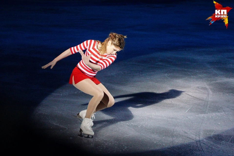 Выступление Юлии Липницкой на Чемпионате России по фигурному катанию в Екатеринбурге в 2015 году.