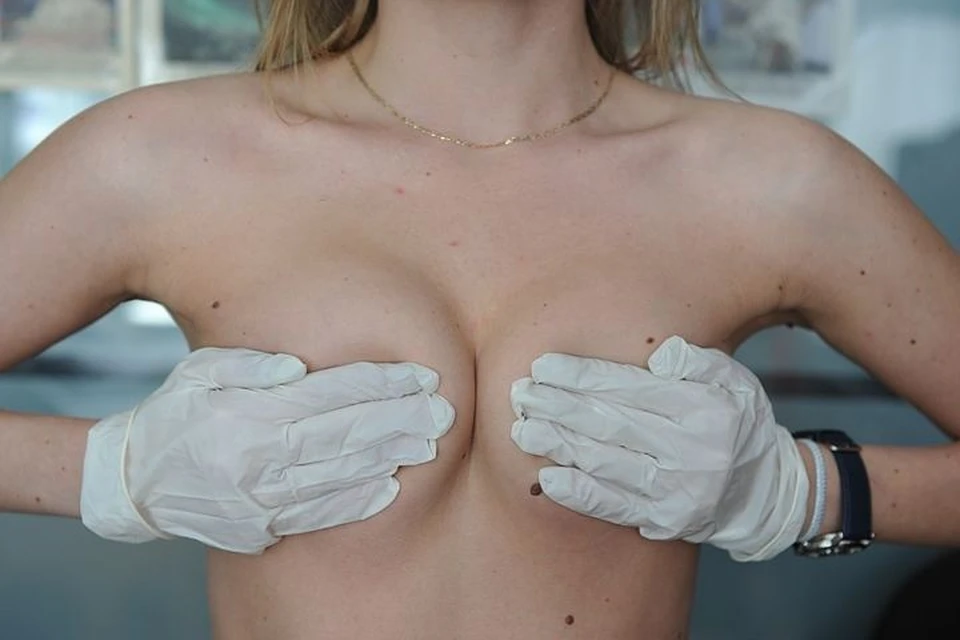 Самая популярная пластическая операция - маммопластика.