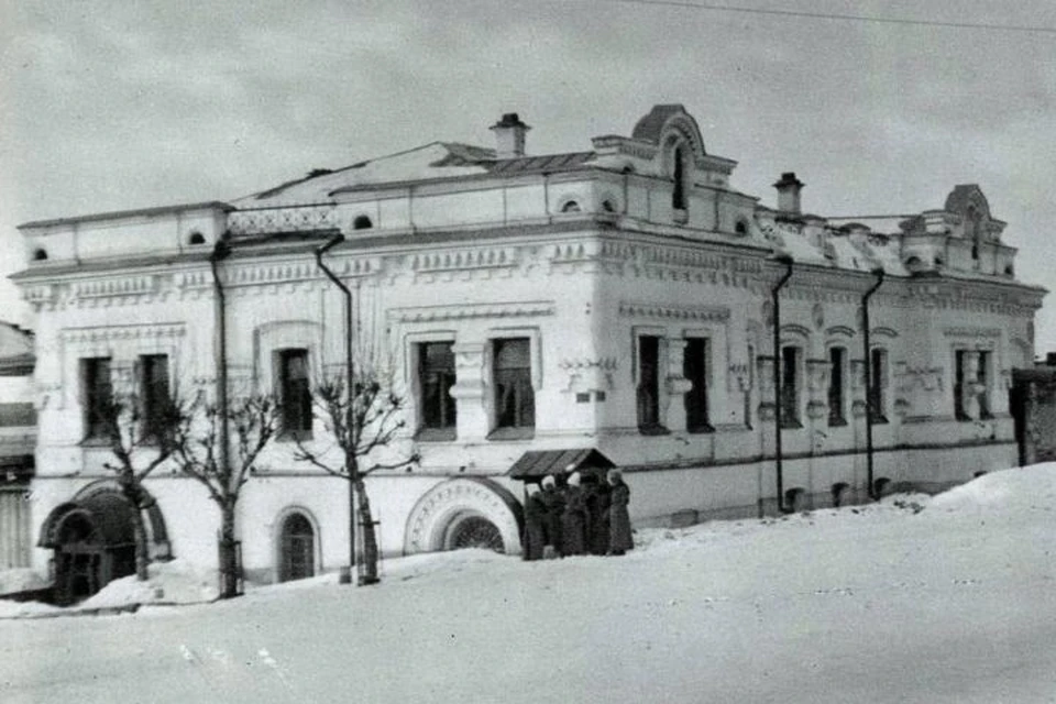 Дом Ипатьева был построен в 1880-х годах.