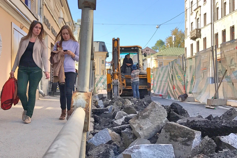 Постоянный ремонт на одной из московских улиц навел нашего спецкора на размышления о блокчейне