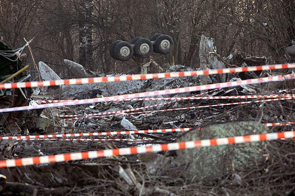 Польская комиссия объявила, что якобы обнаружила момент взрыва в записи бортового самописца Ту-154.
