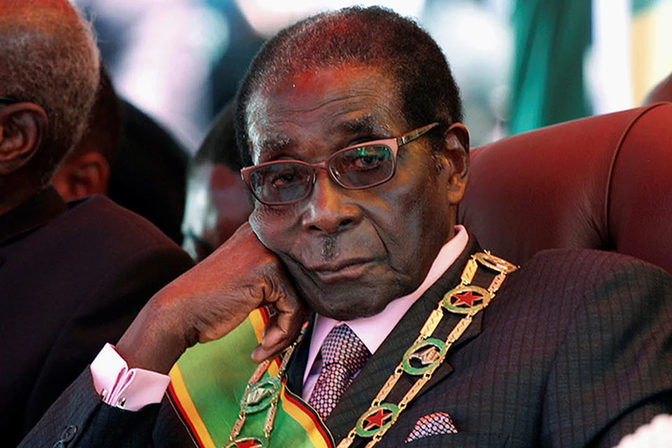Роберт Мугабе правил страной с 1980 года