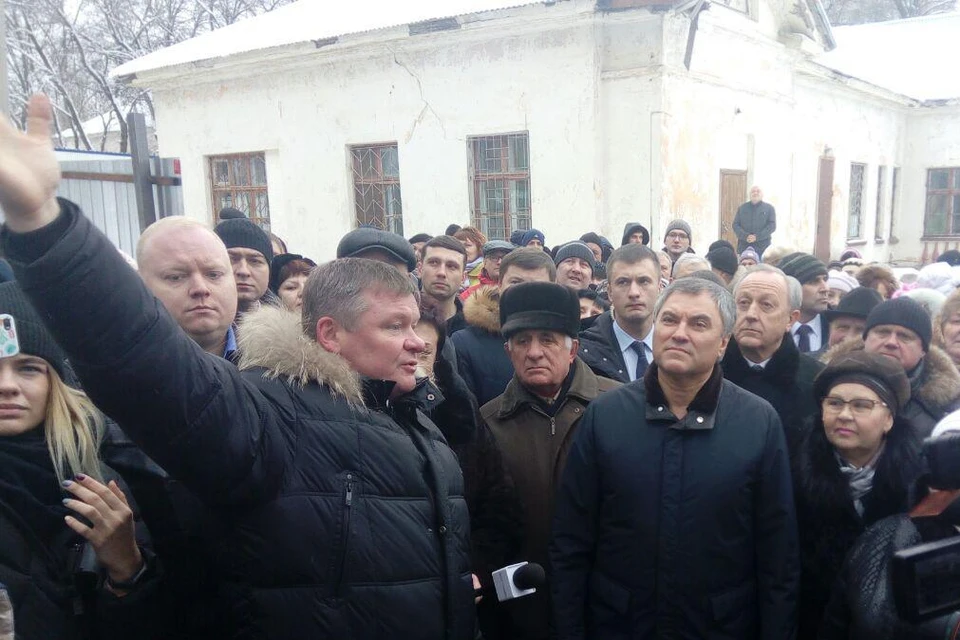 Глава Саратова Михаил Исаев рассказал Вячеславу Володину о планах по благоустройству Елшанки.