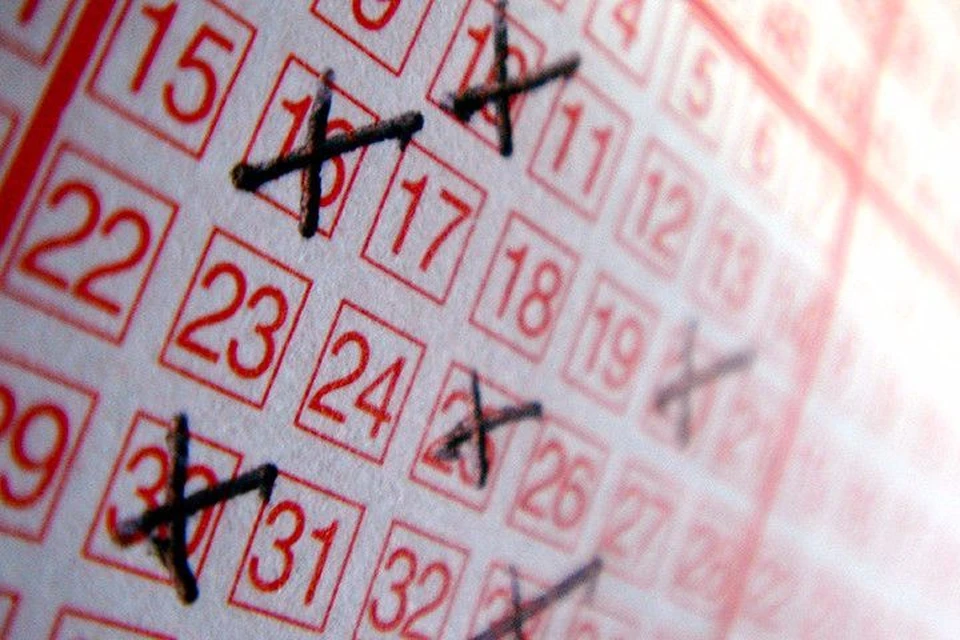 Два жителя Финляндии разделят рекордный джекпот лотереи