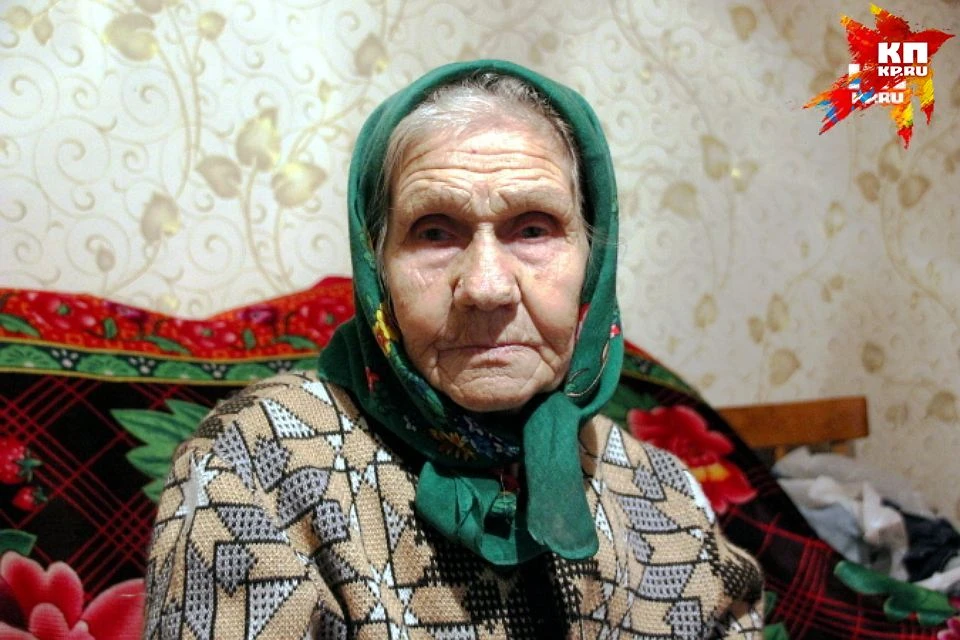 Бабушка Лена, спасавшая пострадавших при взрыве “Невского экспресса” в Тверской области, нашла способ добраться до больницы.