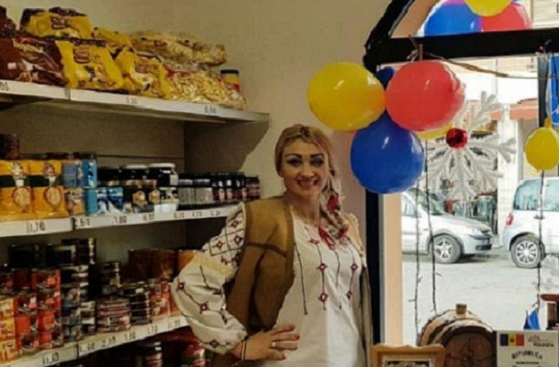 Несмотря на проблемы, Анжеле Тэбырцэ удалось в Италии открыть магазин с молдавскими товарами. Фото: facebook.com