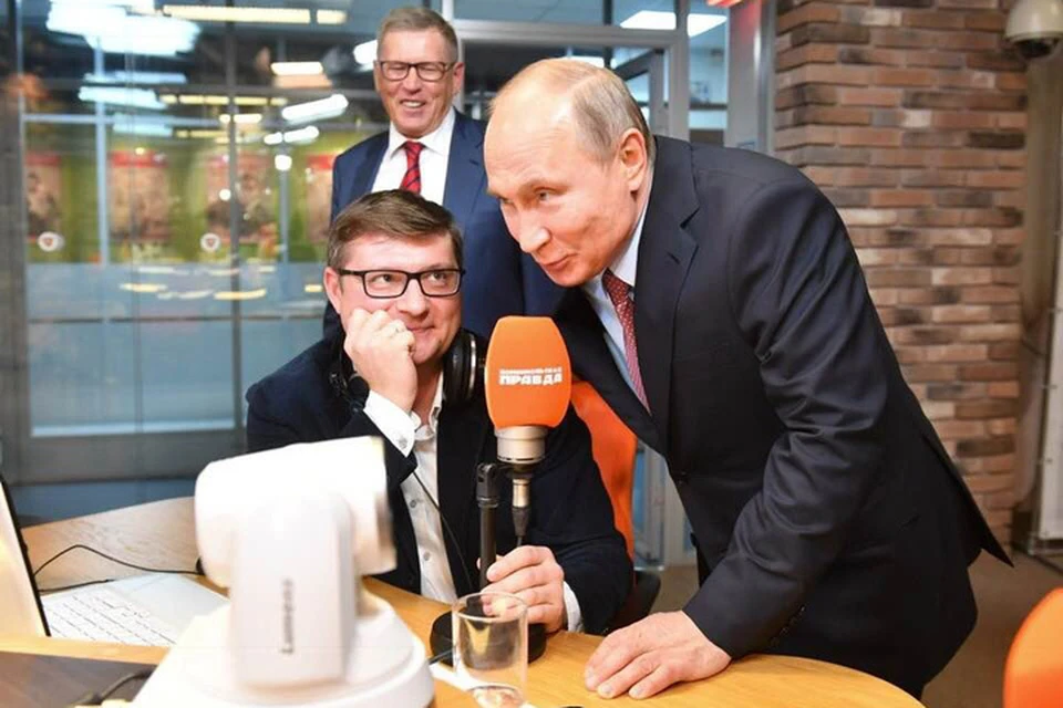 Владимир Путин в студии Радио "Комсомольская правда"