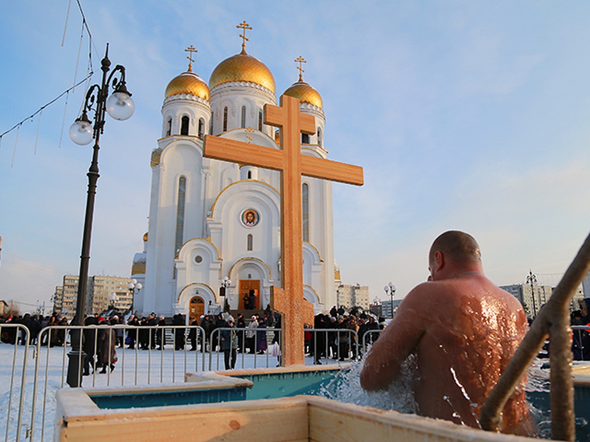 Крещение в Красноярске-2019: места для купания и праздничные службы в  храмах - KP.RU