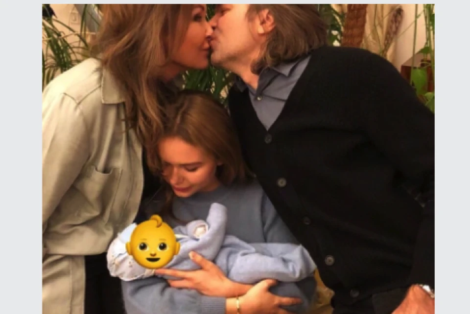 24 января у 47-летнего Дмитрия Маликова и его супруги Елены появился ребенок.
