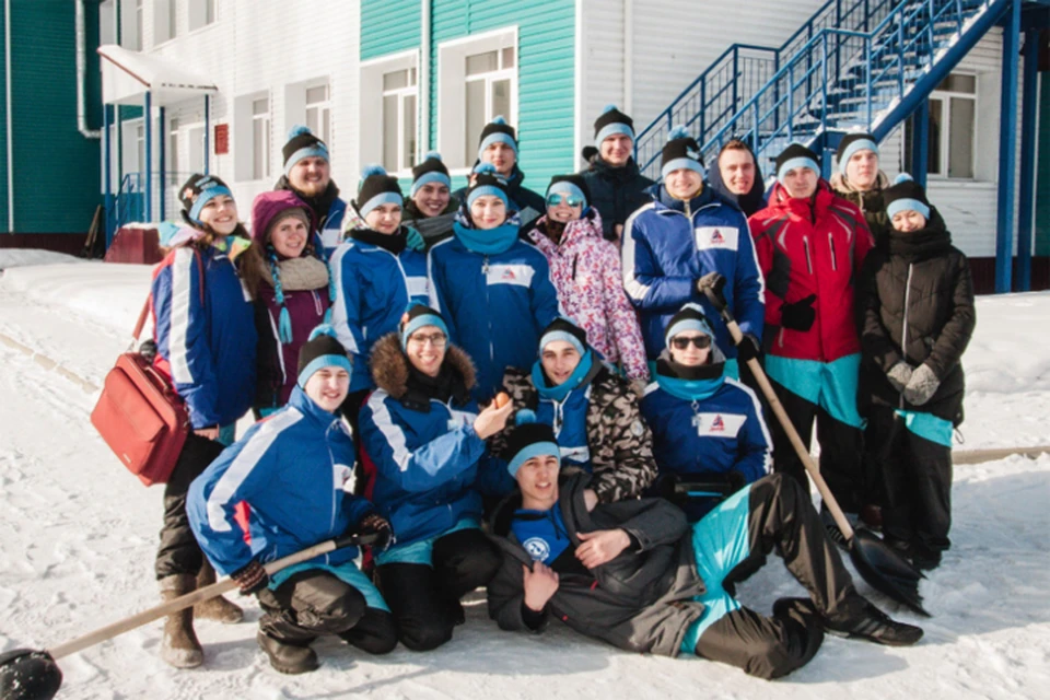 Студенты-тимирязевцы на Алтае принимают участие в акции "Снежный десант". Фото: timacad.ru