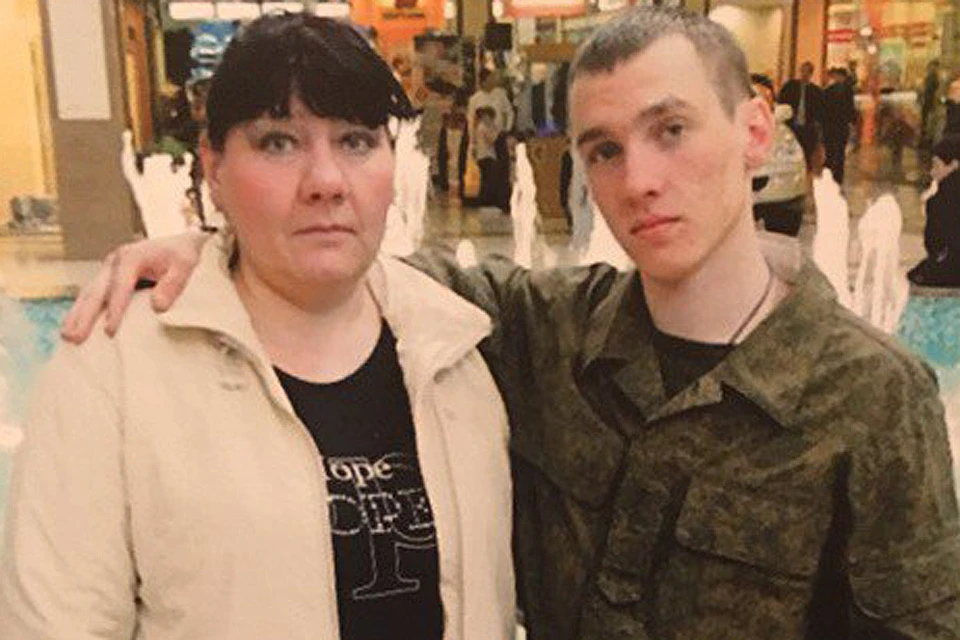 Илья Иванов избил свою мать (на фото) так, что лицо женщины превратилось в кровавое месиво
