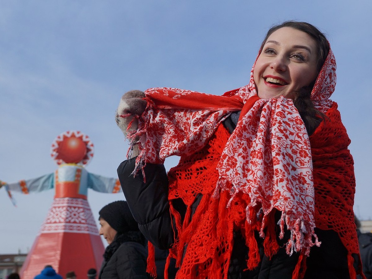 Проводы зимы в Самаре на пл Куйбышева