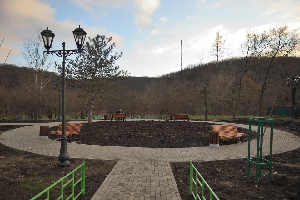Зеленая зона по улице Лесной благоустроена в прошлом году в рамках реализации федерального проекта «Формирование комфортной городской среды»