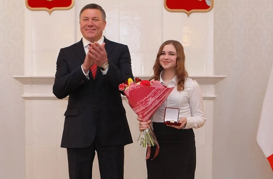 Евгению Баринову поздравил Олег Кувшинников.