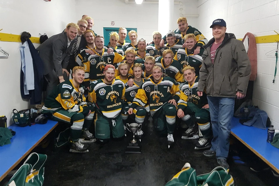 14 человек погибли на месте, еще 14 отправлены в больницу. Фото: HumboldtBroncos/Twitter.com