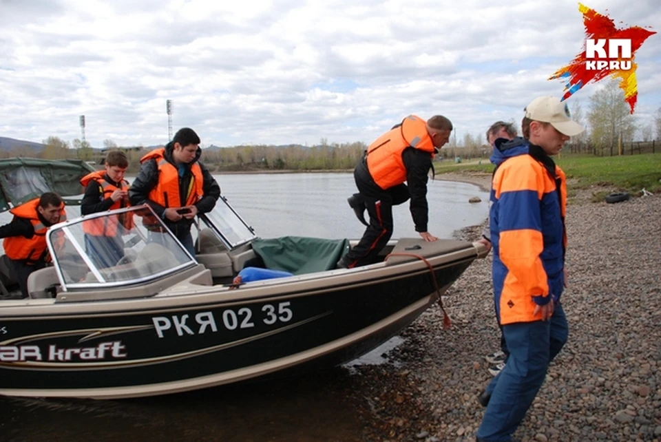 На территории Красноярского края спасатели мониторят состояние рек