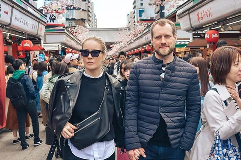 Лена Летучая с мужем Юрием Анашенковым отправились в Токио. Фото: Инстаграм.