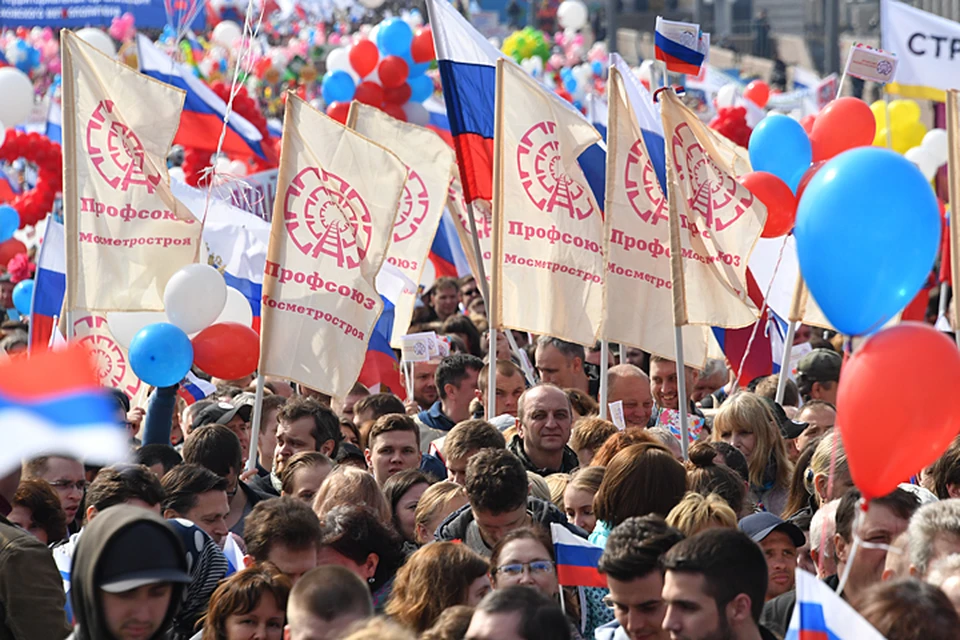 Профсоюзы - не просто самая массовая организация в России. Без шума, экзальтации и эпатажа эта организация неизменно проявляет истинный патриотизм