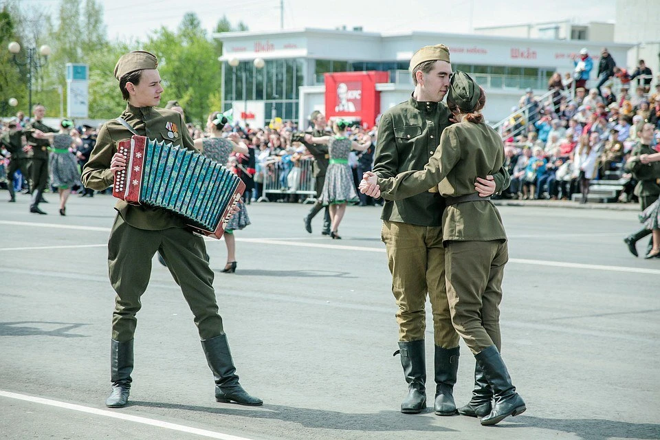 Парад в ижевске фото