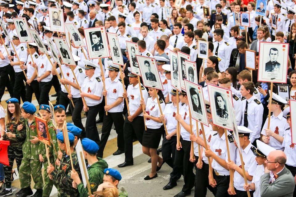 Сегодня, 9 мая, Астрахань со всей страной отмечает 73-й годовщину победы в Великой Отечественной войне.