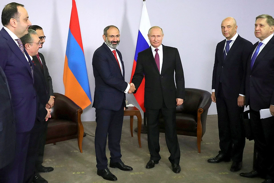 В Сочи прошла встреча Владимира Путина и премьер-министра Армении Никола Пашиняна.