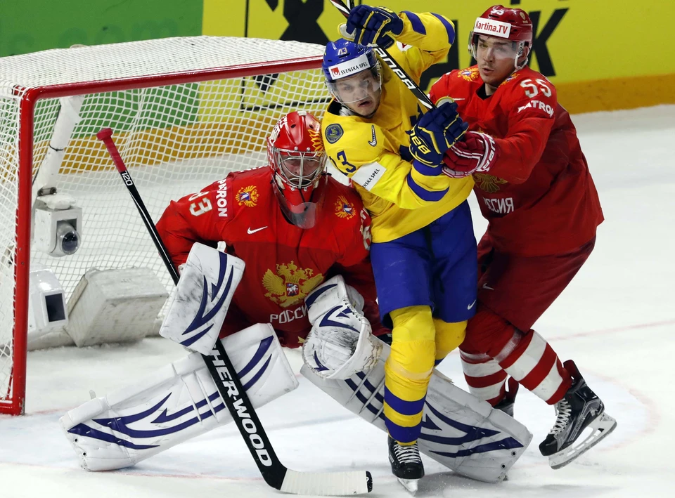 Сборная России уступила 1:3 Швеции в последней игре группового этапа.