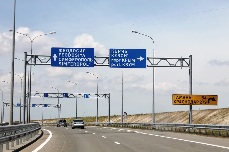 40-километровый подход к Крымскому мосту позволяет добраться до начала транспортного перехода, минуя станицу Тамань.