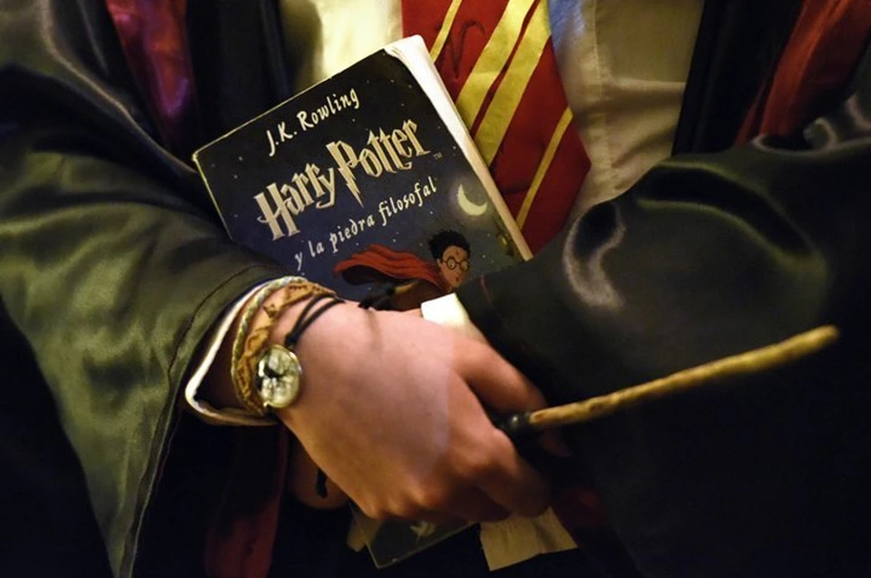 Книгу о Гарри Поттере с ошибками продали за 74 тысячи долларов