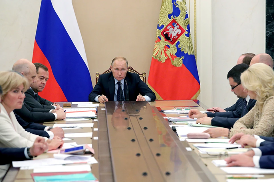 Владимир Путин провел заседания с членами правительства в Кремле. Фото: Михаил Климентьев/ТАСС