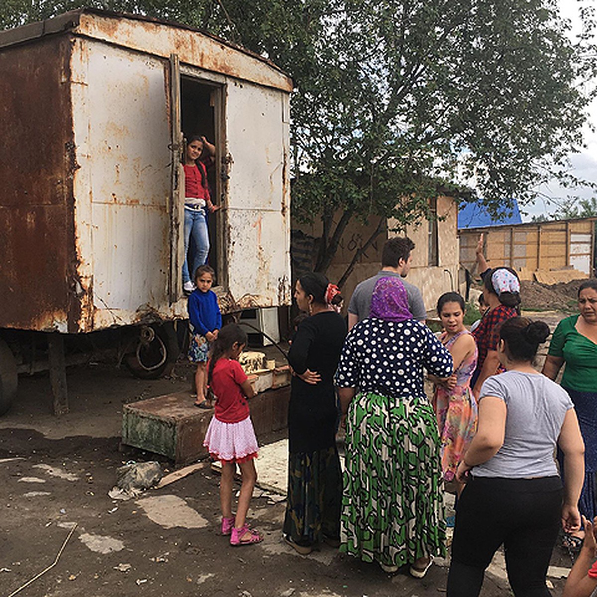 Цыгане, бунтовавшие из-за газа под Тулой, продолжают жить вне закона - KP.RU