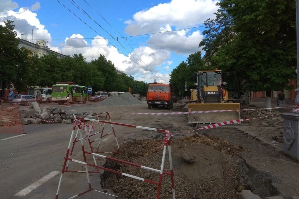 Ремонт Советского проспекта разделен на несколько этапов, сейчас дорожники ремонтируют четвертый участок магистрали