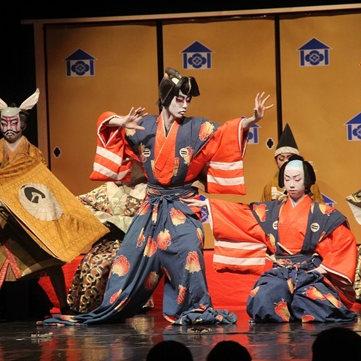 Носить сценические восточные танцы костюмы японского традиционного платья китайский народный CC311