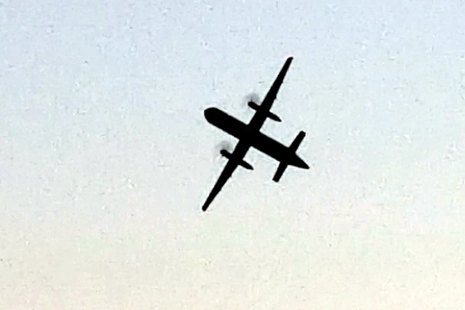 Bombardier Q400 вмещает 76 пассажиров, но в момент угона на его борту никого не оказалось