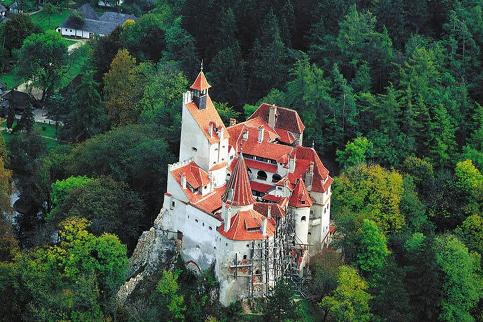 Замок Дракулы когда-то принадлежал Венгрии. Фото: Антон Дергачев