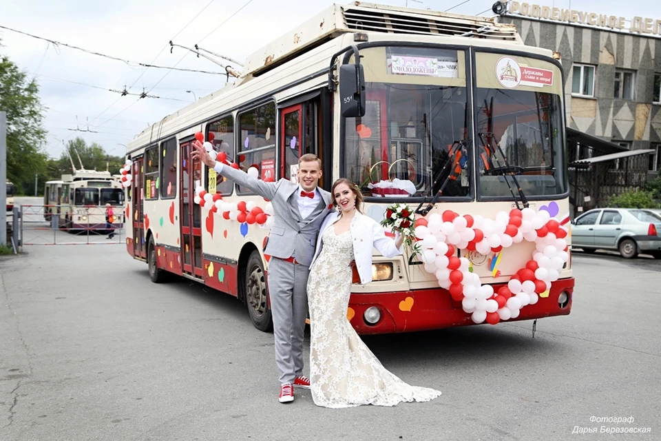 Ольга и Сергей Воронины заставили говорить о своей свадьбе всю страну. Фото: Дарья БЕРЕЗОВСКАЯ.