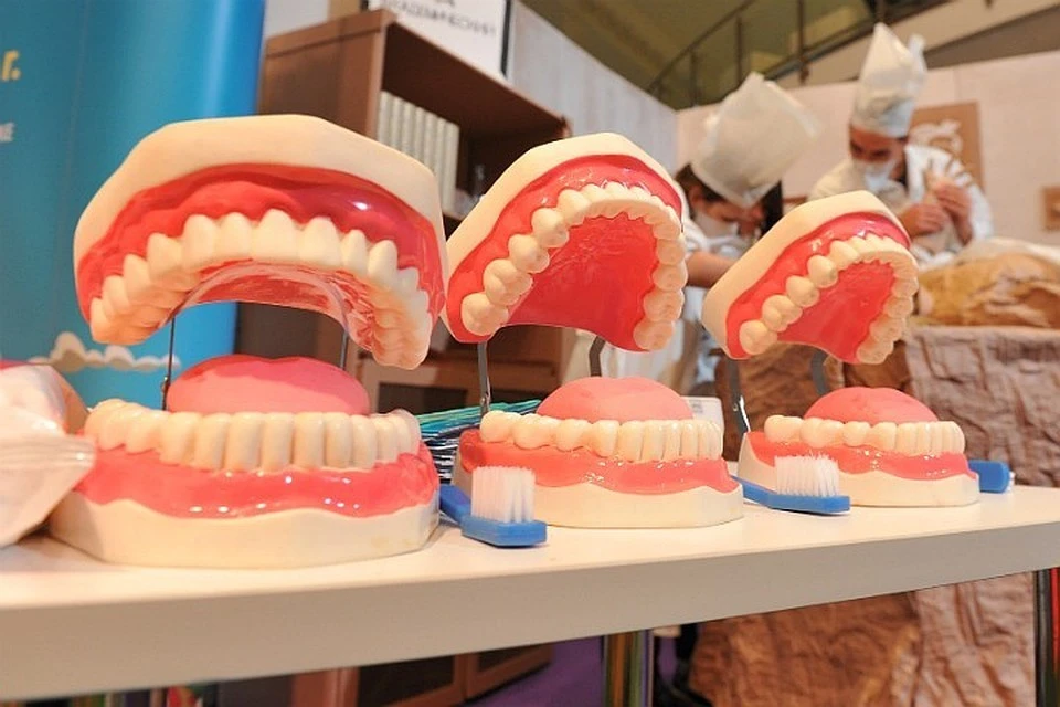 Частные клиники Нижнего Новгорода перестали лечить зубы по ОМС