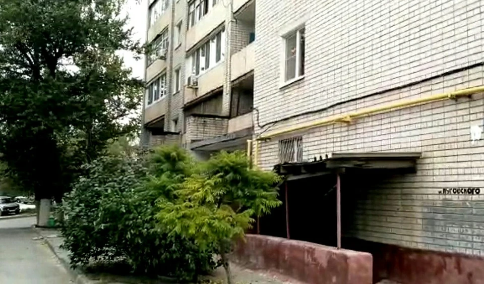 Мальчишка жил вместе с цыганами в одной из многоэтажек Тракторозаводского района