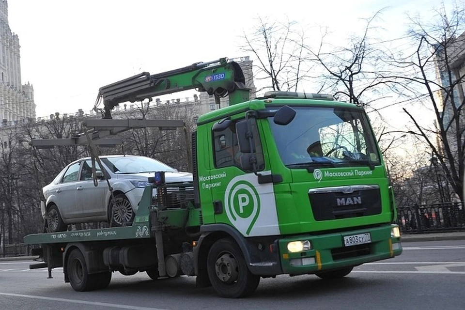 Зеленые эвакуаторы в москве