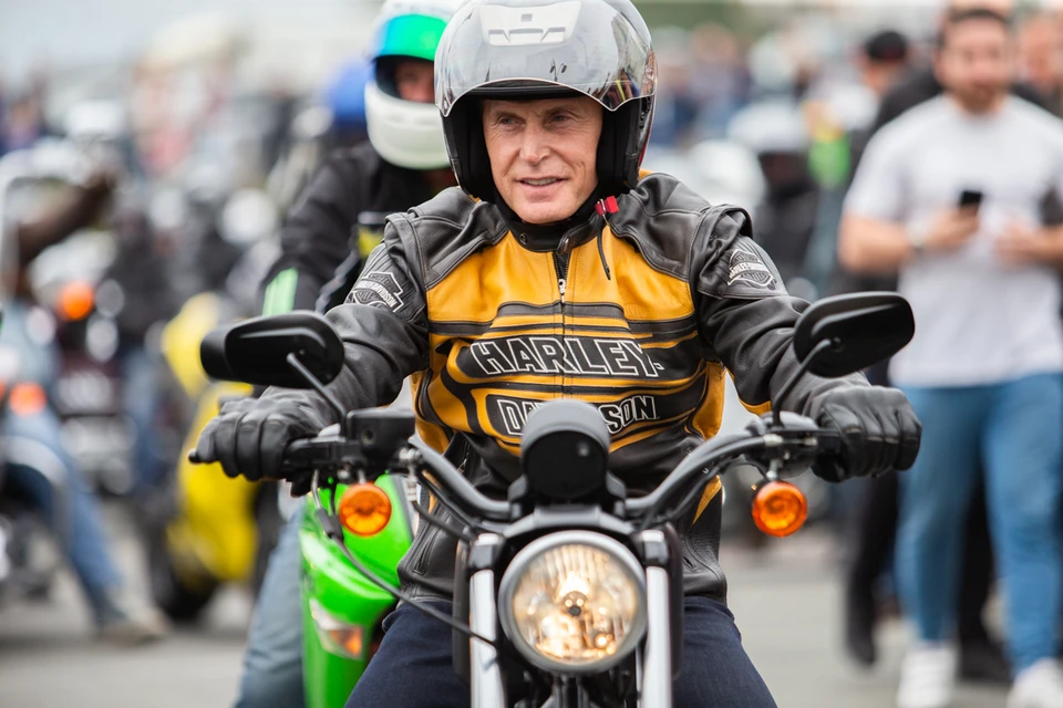 Олег Кожемяко приехал на закрытие мотосезона на своём Harley-Davidson