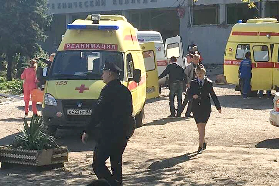 По предварительным данным в результате взрыва погибли 13 человек, десятки ранены. ФОТО Керчь ФМ