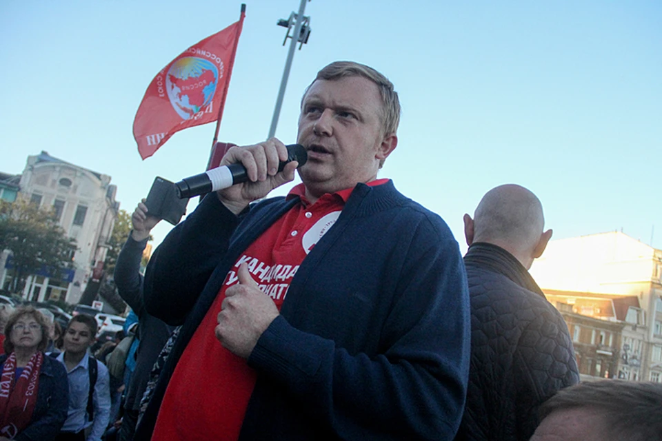 Андрей Ищенко участвовавал в предыдущей выборной кампании, чьи итоги были признаны недействительными